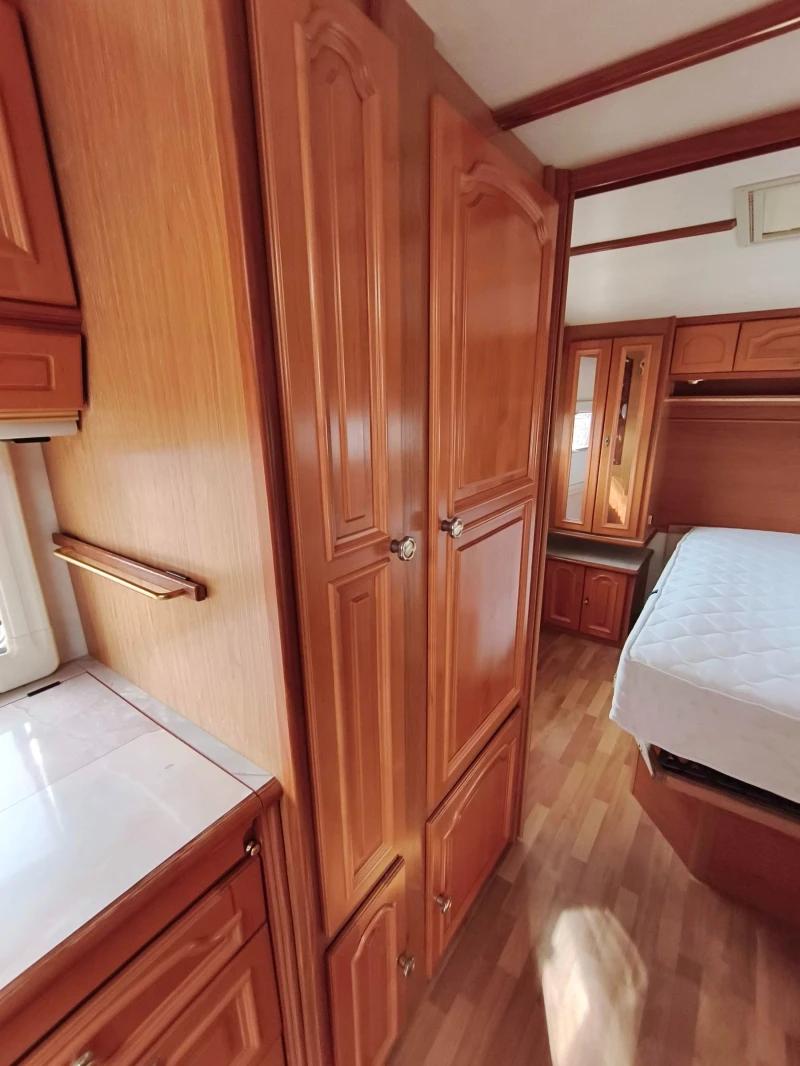 Каравана Tabbert Baronesse 6.5, снимка 7 - Каравани и кемпери - 51894369