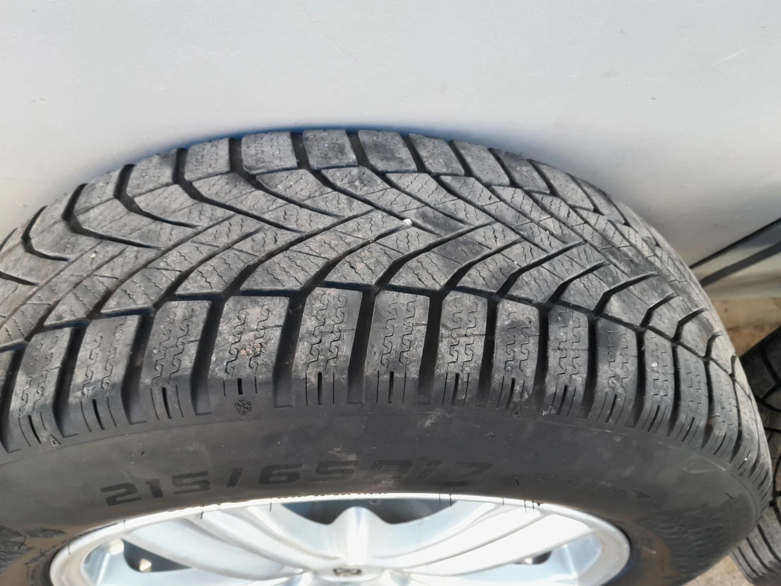    215/65R17  VW | Mobile.bg   8