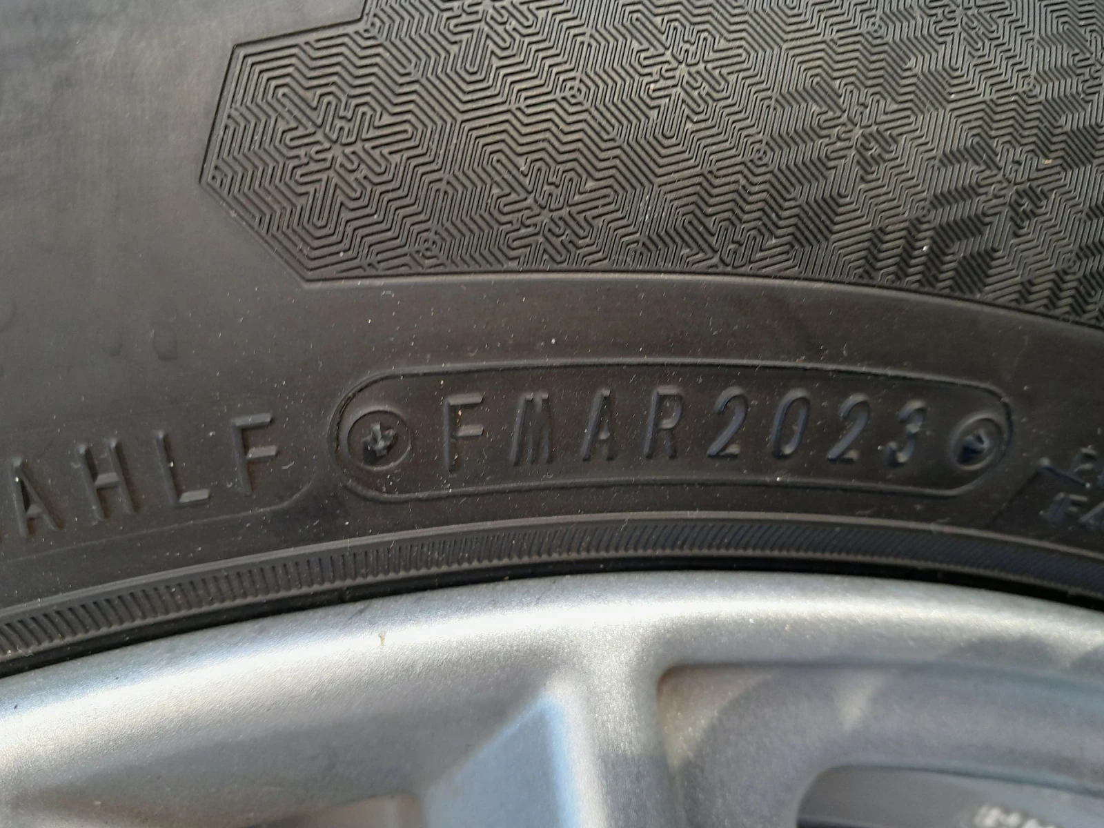    215/65R17  VW | Mobile.bg   7