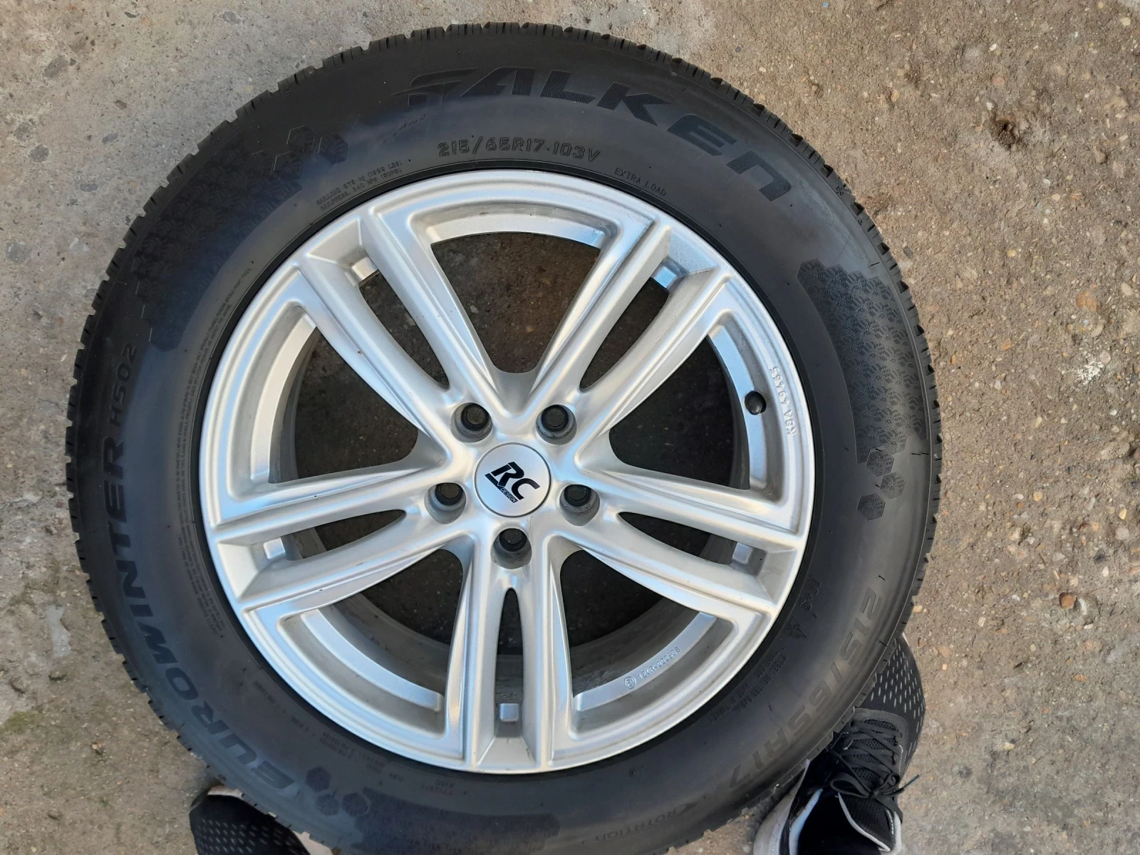    215/65R17  VW | Mobile.bg   4