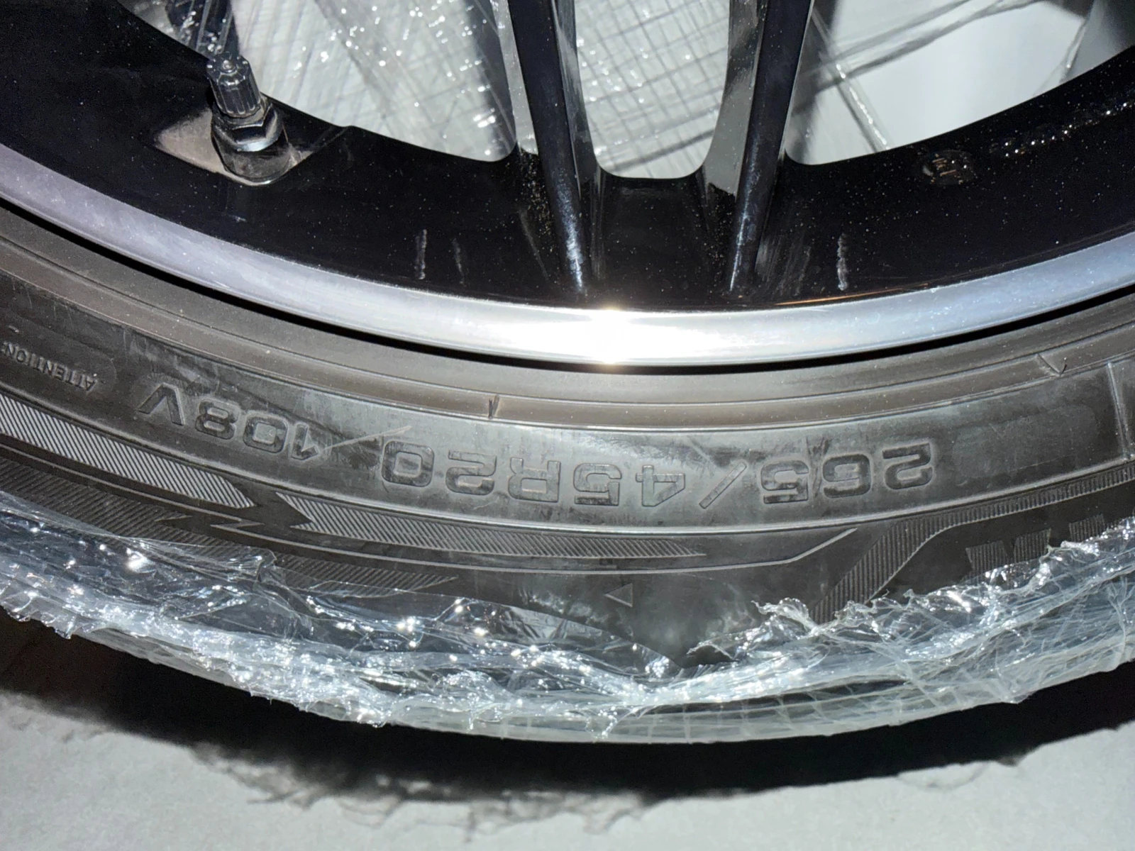 Гуми с джанти Goodyear 255/45R20, снимка 5 - Гуми и джанти - 56295373