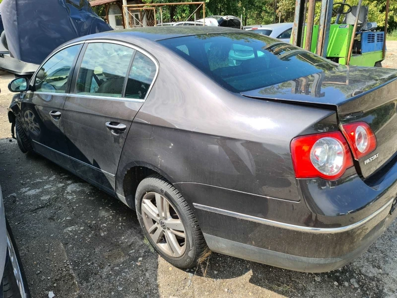 VW Passat 2.0 tdi, снимка 5 - Автомобили и джипове - 37829102