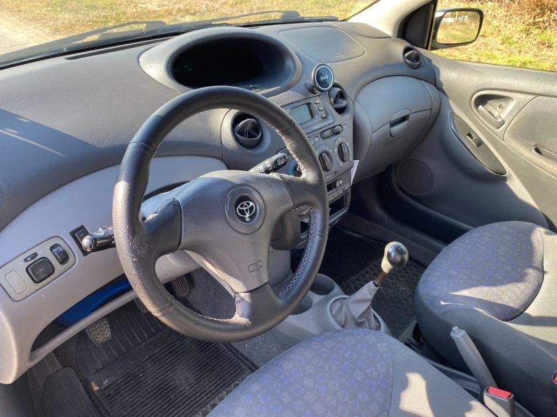 Toyota Yaris, снимка 4 - Автомобили и джипове - 47802765