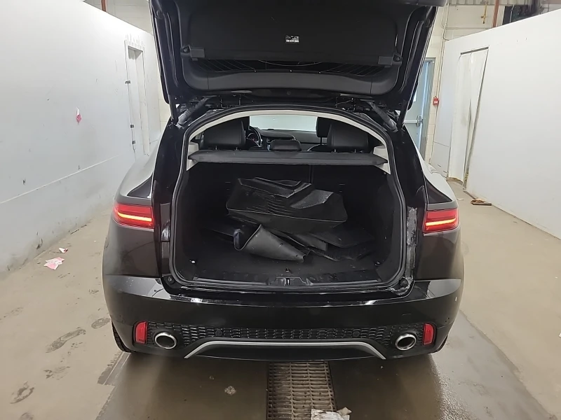 Jaguar E-pace SE AWD , снимка 7 - Автомобили и джипове - 53480257