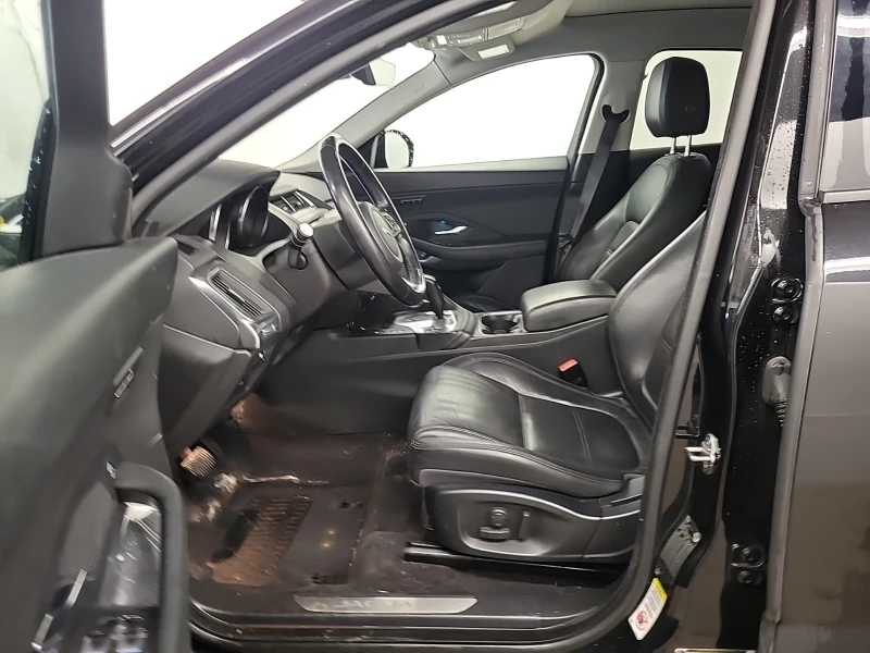 Jaguar E-pace SE AWD , снимка 8 - Автомобили и джипове - 53480257