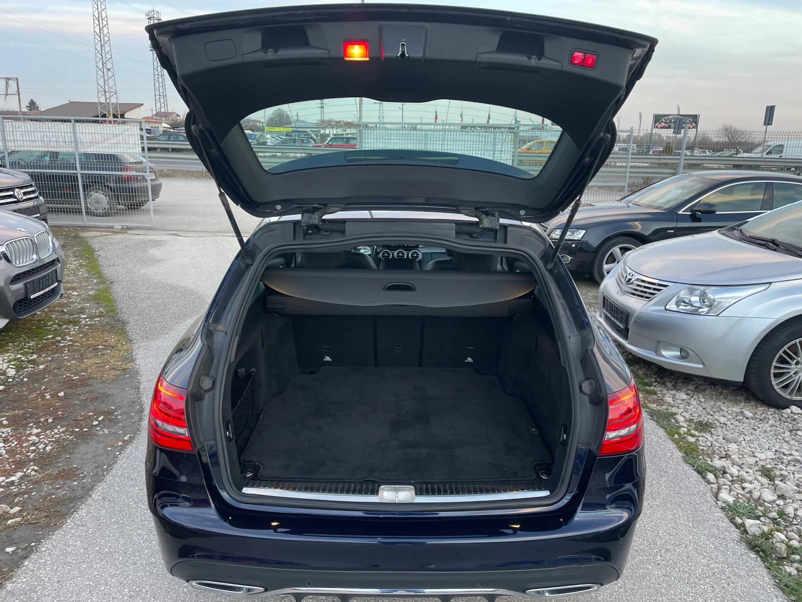 Mercedes-Benz C 200 AMG Panorama Full Options | Mobile.bg   12