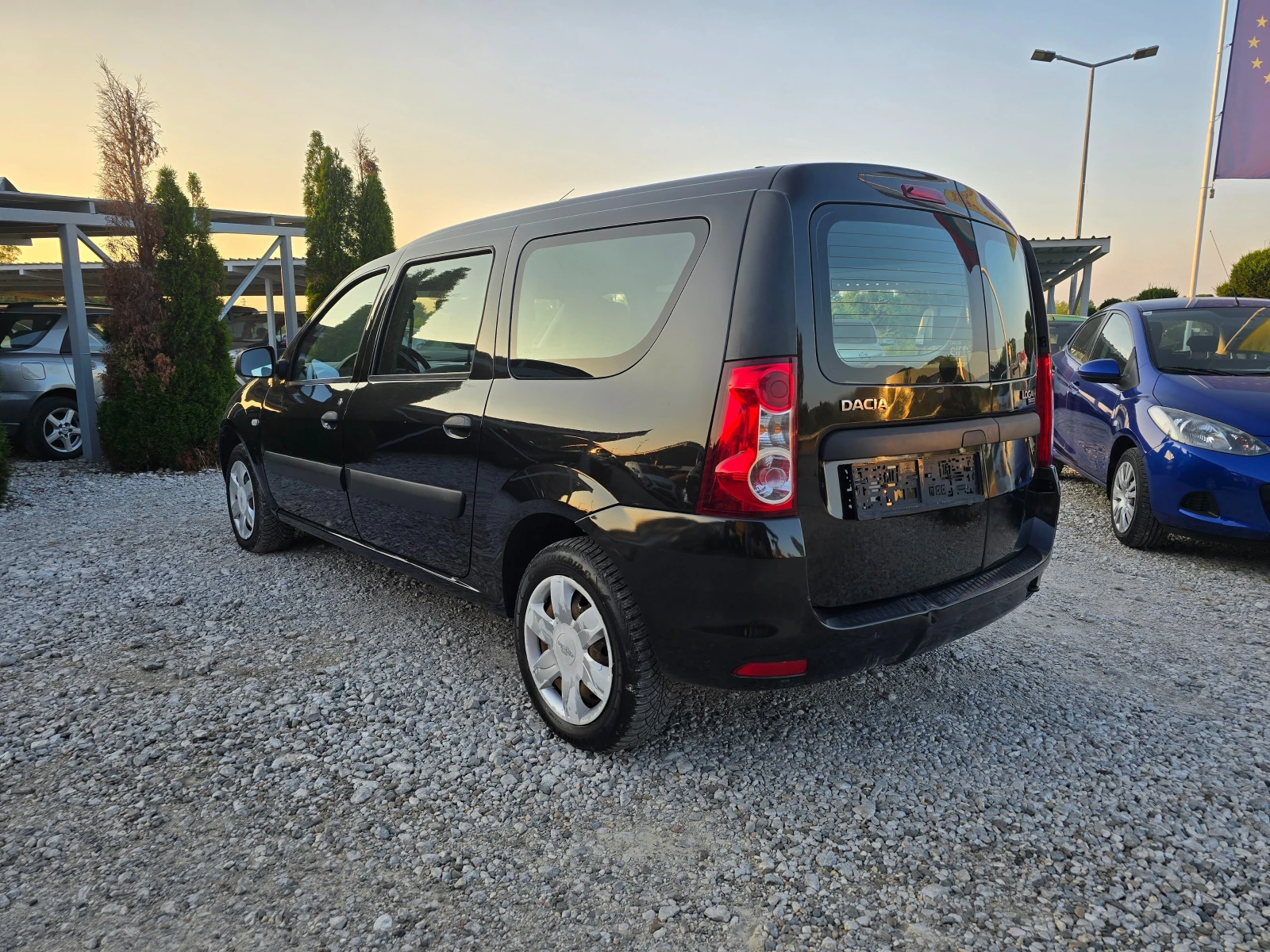 Dacia Logan 1.4 БЕНЗИН ! ! КЛИМАТИК - изображение 3