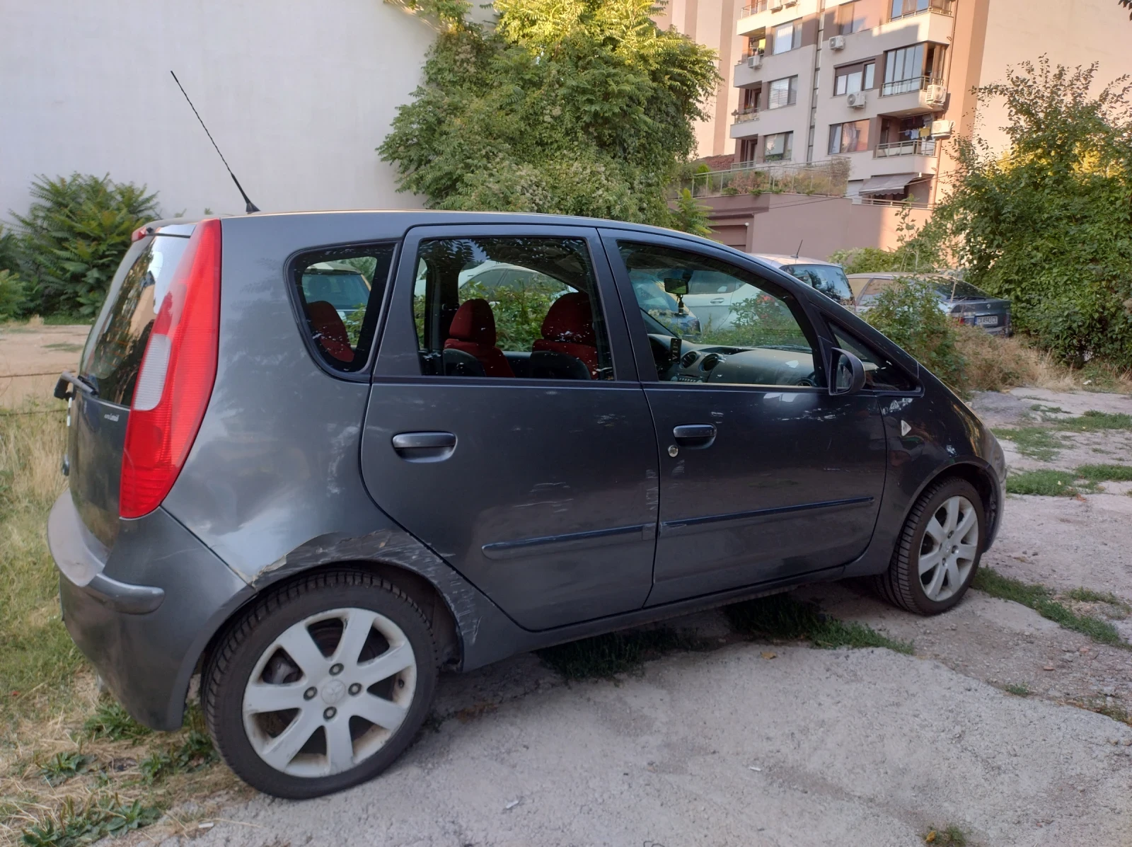 Mitsubishi Colt  - изображение 10