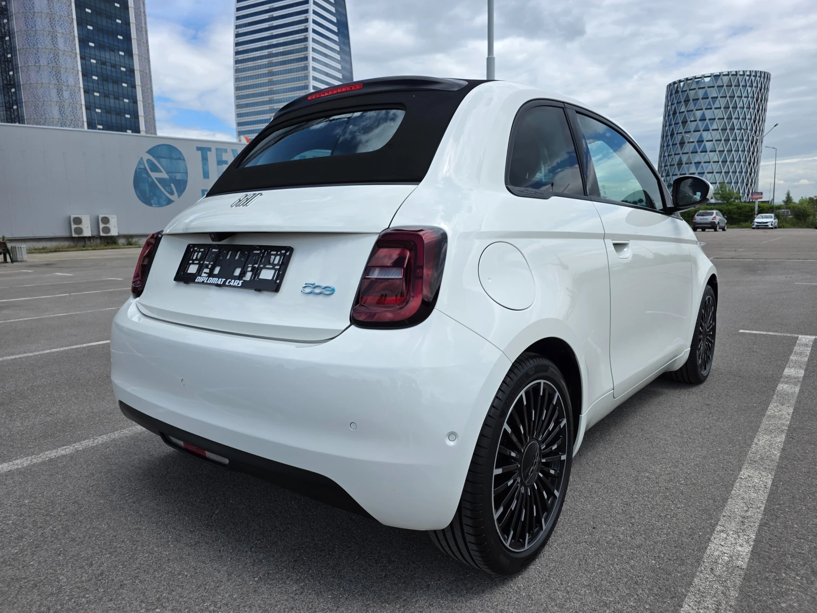 Fiat 500  ICON CABRIO 42 kWh - изображение 4