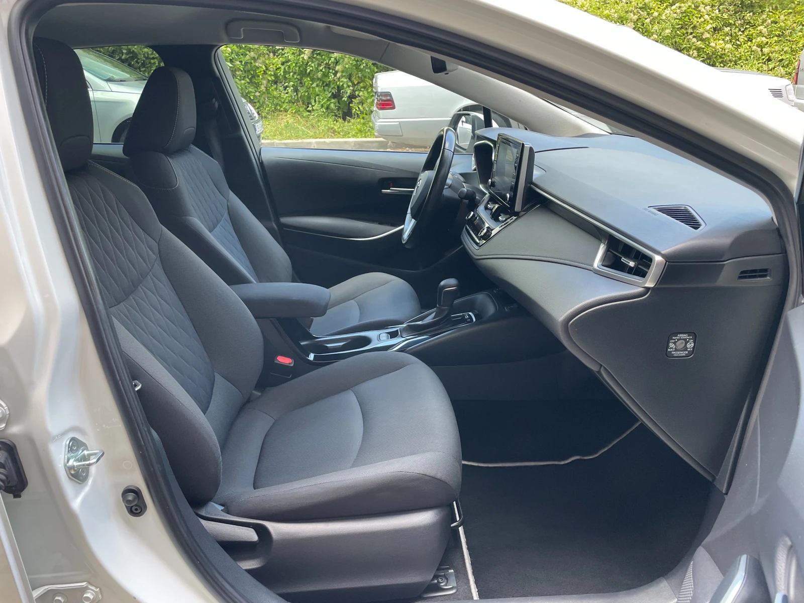 Toyota Corolla 1.8 Hybrid e-CVT Executive-   | Mobile.bg   15