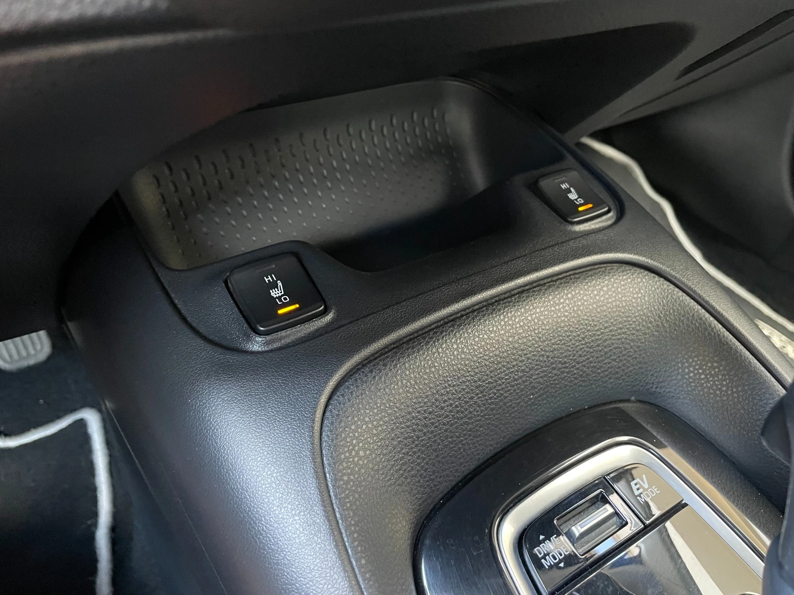 Toyota Corolla 1.8 Hybrid e-CVT Executive-   | Mobile.bg   12