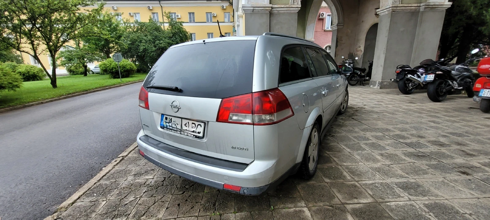 Opel Vectra 1.9 CDTI - изображение 2
