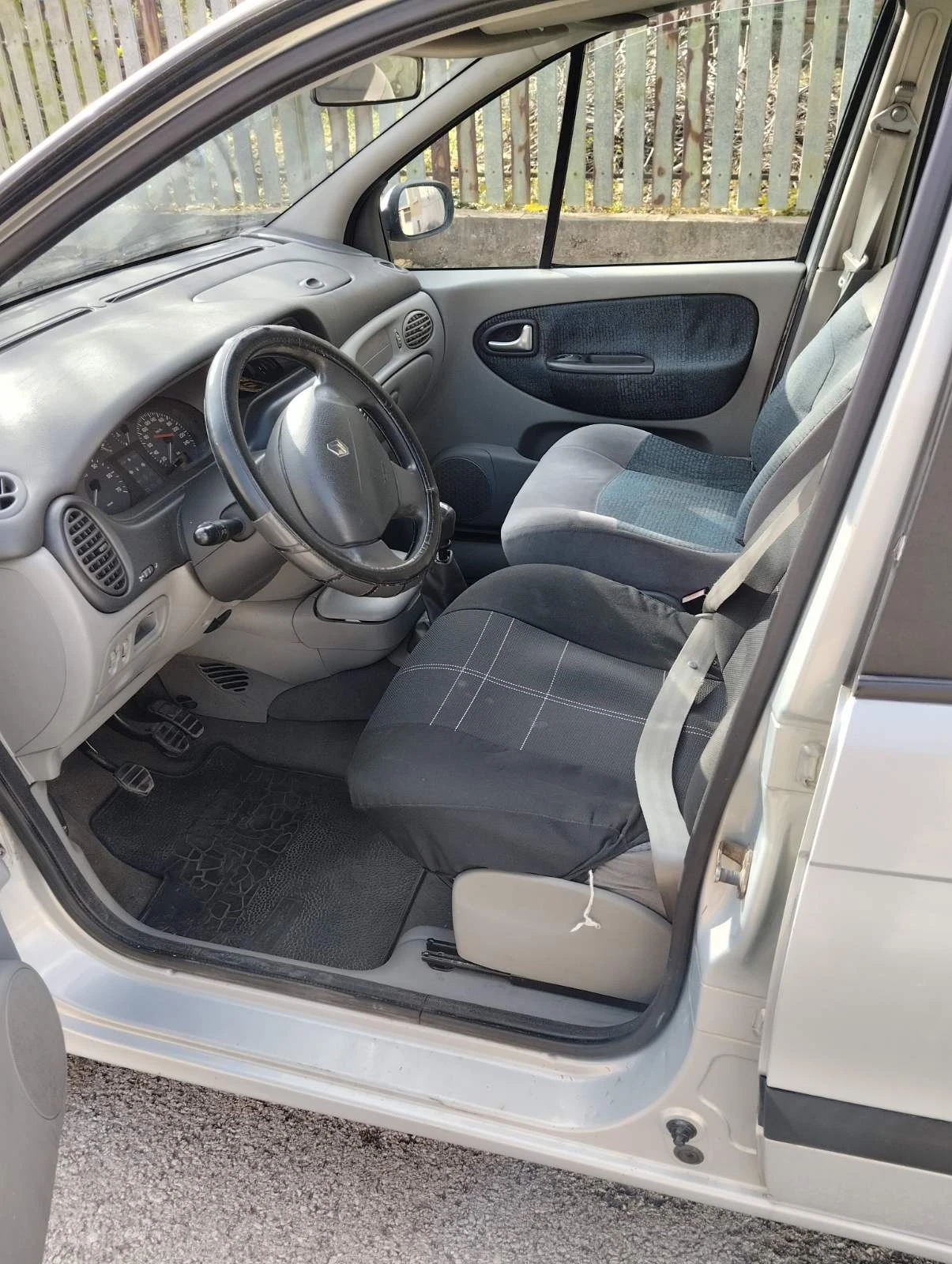 Renault Scenic 1.9  - изображение 4