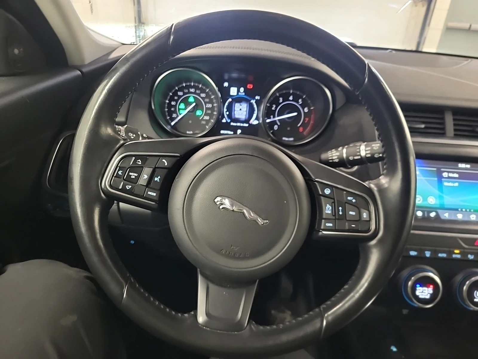 Jaguar E-pace SE AWD  | Mobile.bg � ����������� 11