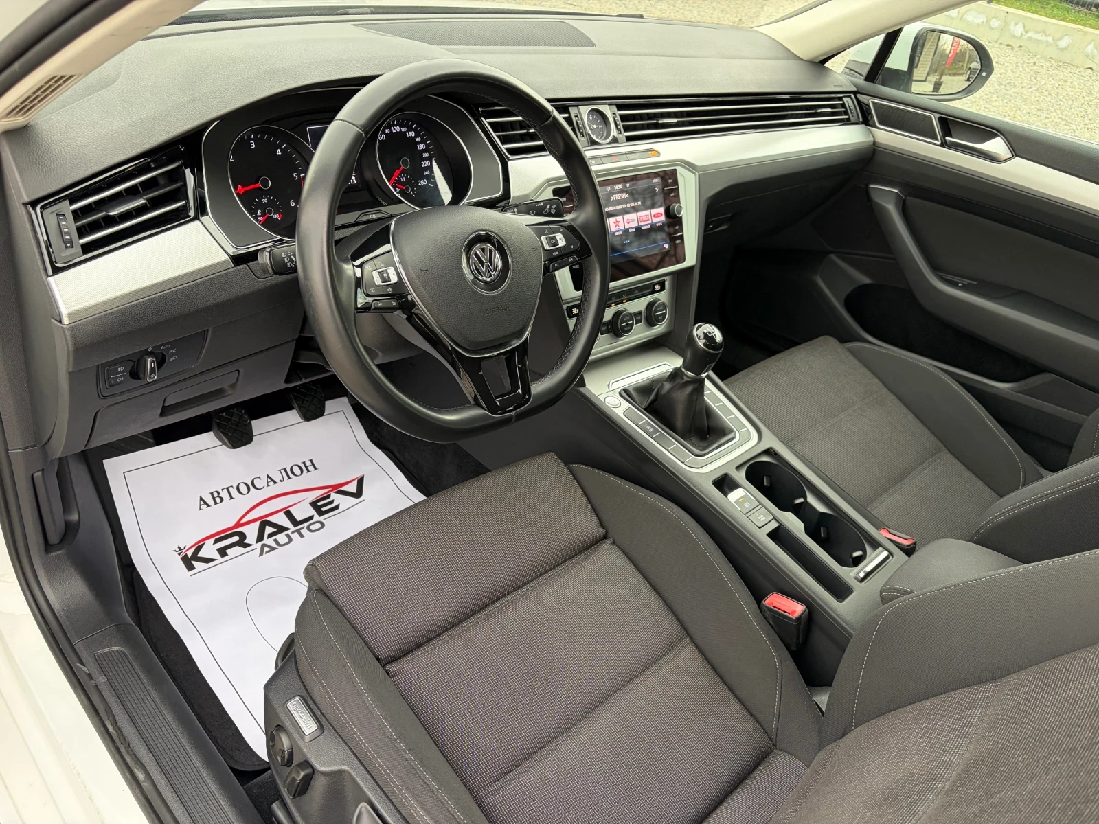 VW Passat 2.0TDI 150к.с. 6ск., снимка 7 - Автомобили и джипове - 53746521