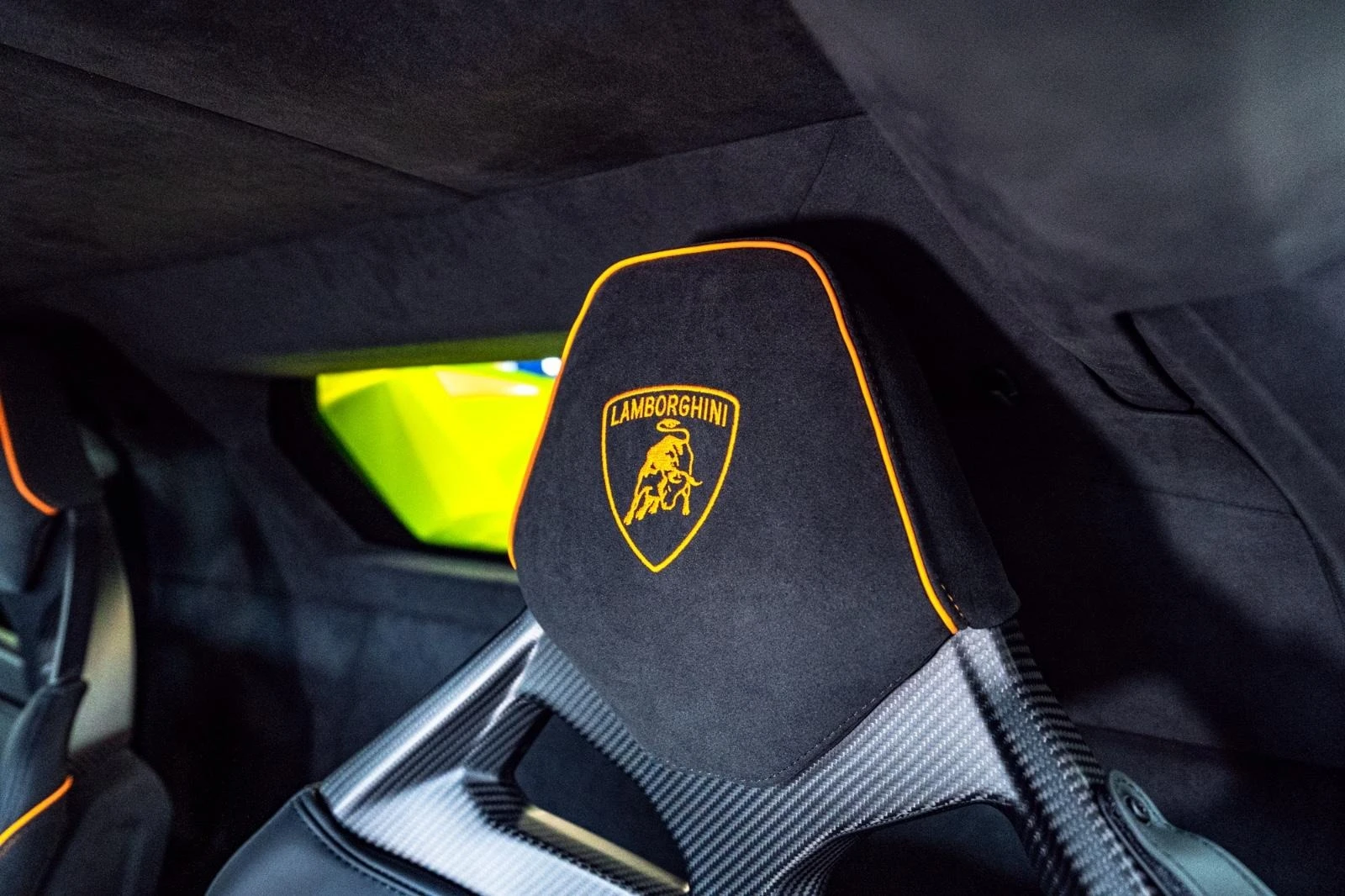 Lamborghini Temerario 4.0 V8 PLUG-IN HYBRID/SONOS/CERAMIC/LIFT/CARBON/, снимка 11 - Автомобили и джипове - 53799129