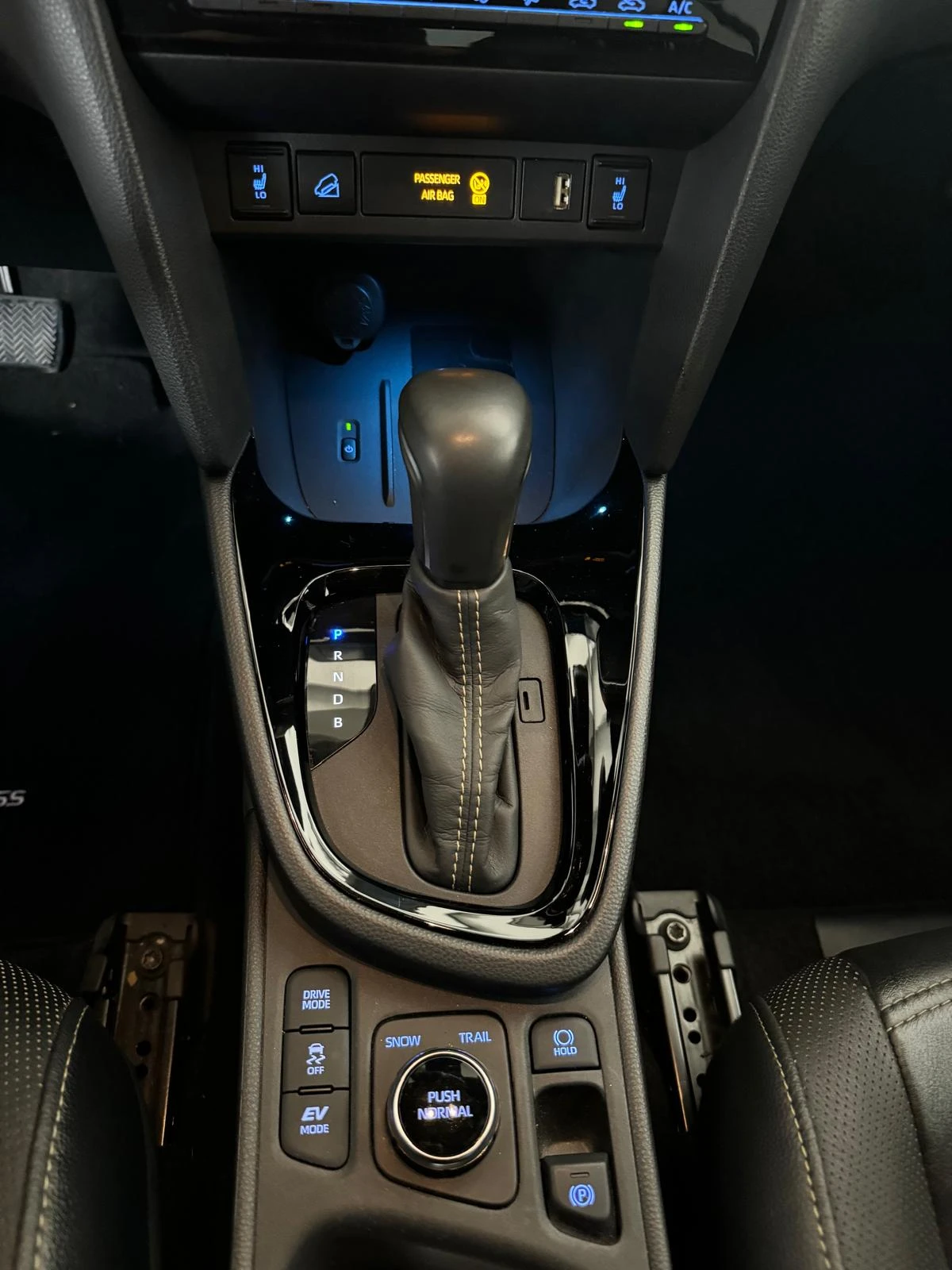 Toyota Yaris Cross 1.5 Hybrid /20000 km , снимка 7 - Автомобили и джипове - 53987722