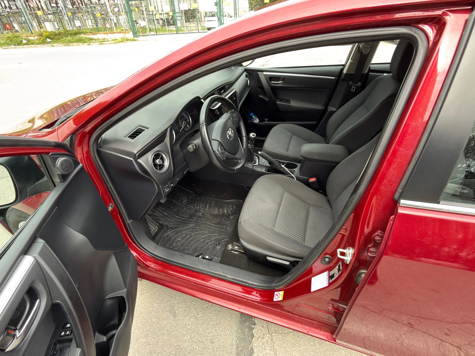 Toyota Corolla D4D, снимка 6 - Автомобили и джипове - 54221325