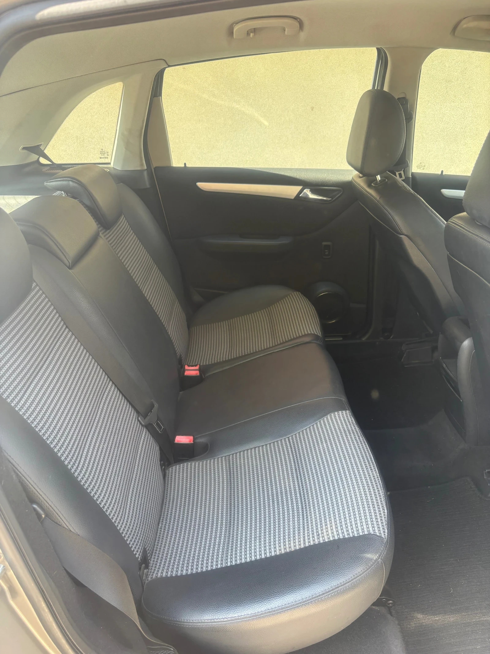 Mercedes-Benz B 200, снимка 11 - Автомобили и джипове - 54769866