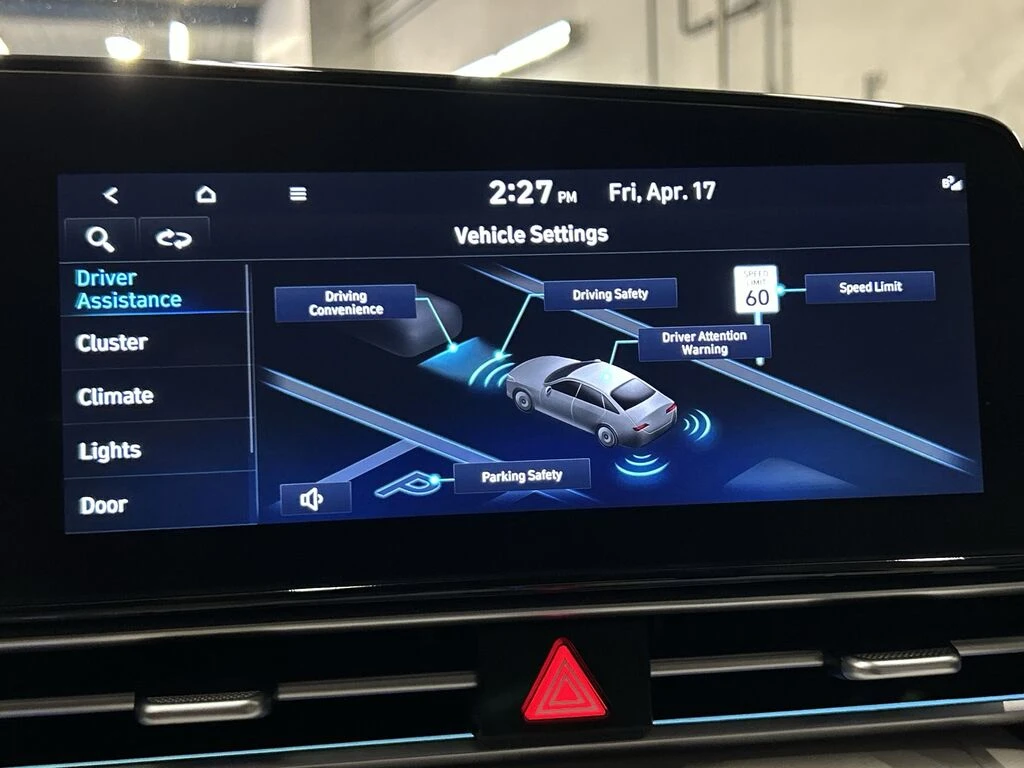 Hyundai Elantra LUXURY * 2.0 * ПОДГРЕВ* КАМЕРА* , снимка 15 - Автомобили и джипове - 54883925