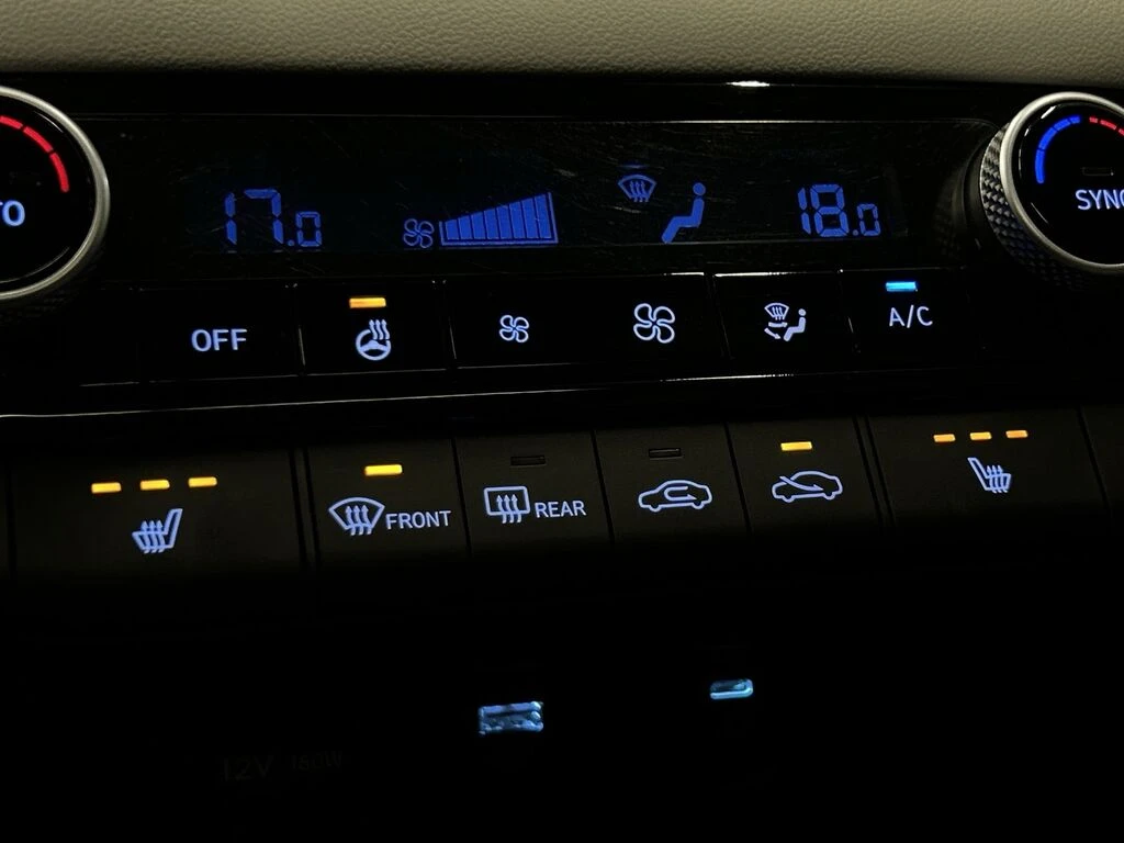 Hyundai Elantra LUXURY * 2.0 * ПОДГРЕВ* КАМЕРА* , снимка 14 - Автомобили и джипове - 54883925