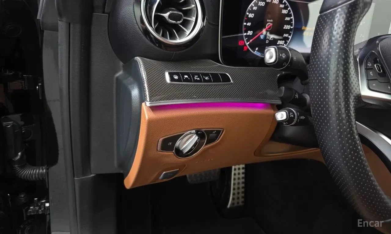 Mercedes-Benz E 400 АМГ ПАКЕТ/ПАНО/DISTRONIC/360 КАМ/BURMESTER/ХЕДЪП, снимка 13 - Автомобили и джипове - 55058174