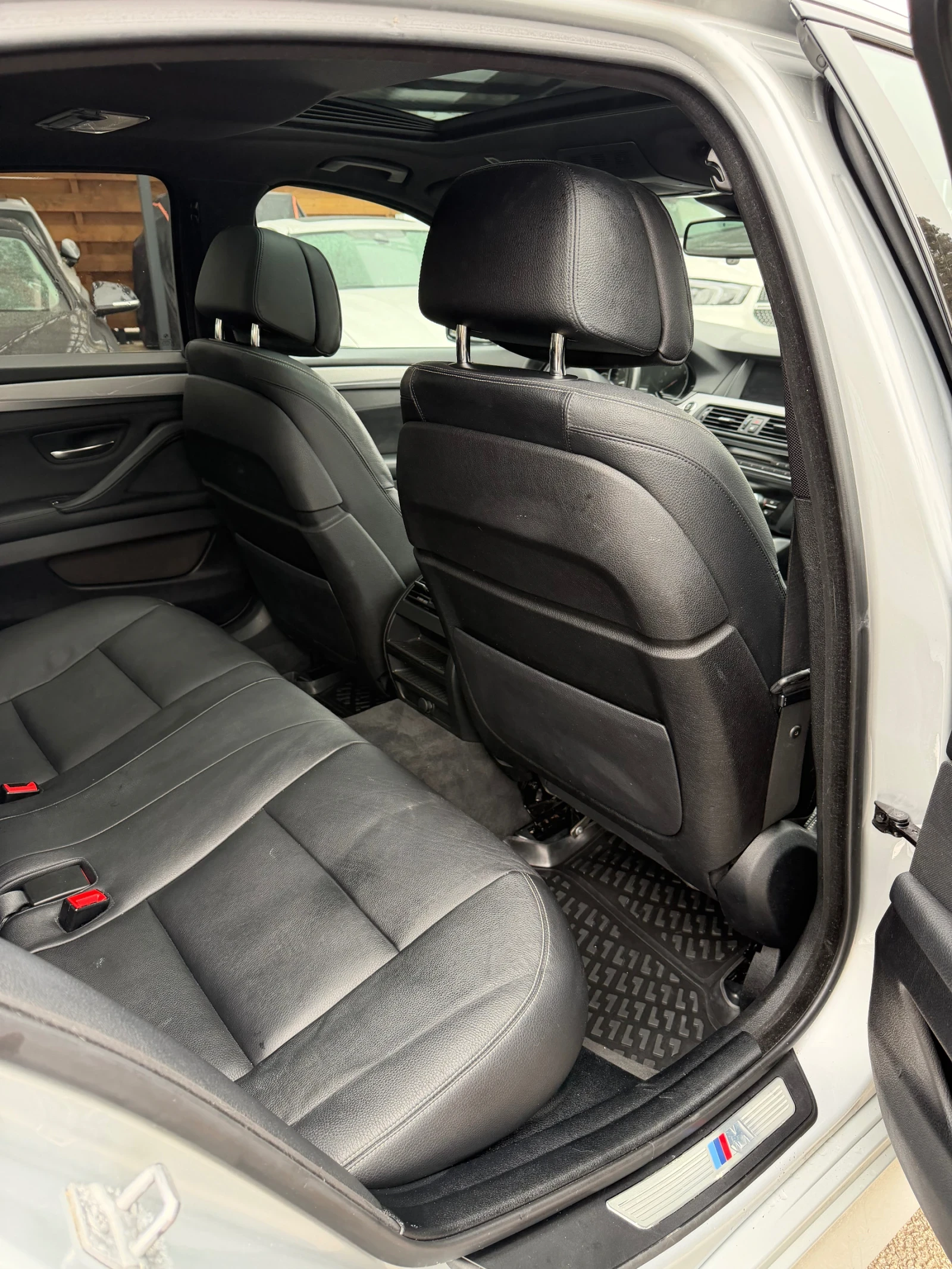 BMW 535 M-pack xDrive M-Performance, снимка 13 - Автомобили и джипове - 55226151