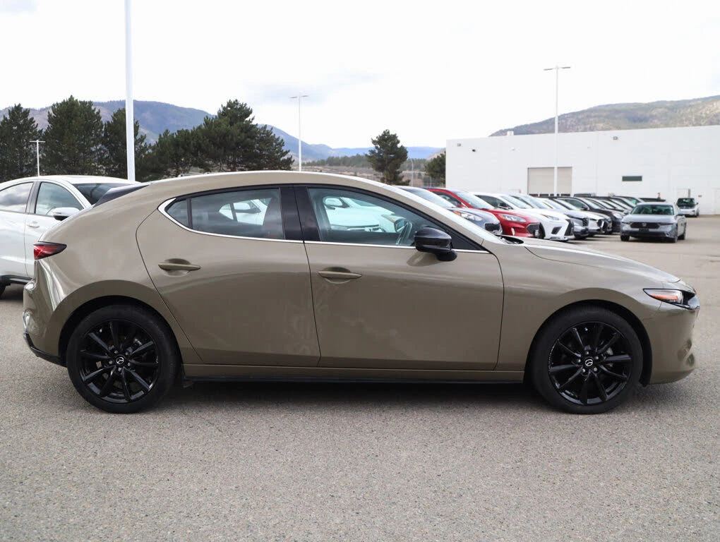 Mazda 3 SPORT/SUNA/ШИТО ТАБЛО/HUD/BOSE/360 CAMERA/ADAPT.CR, снимка 2 - Автомобили и джипове - 55530999