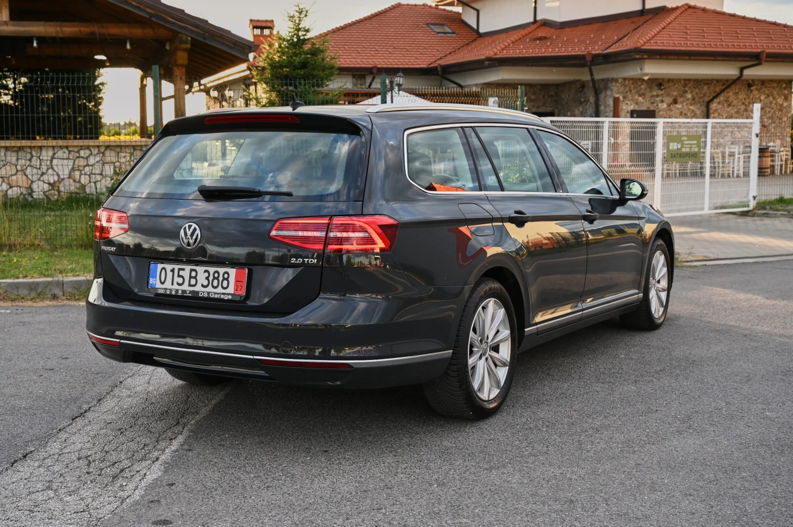 VW Passat 2.0TDI* Highline* LaserLed* Подгрев* Алкантра, снимка 8 - Автомобили и джипове - 55578660