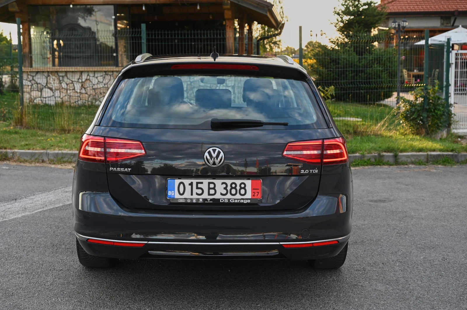 VW Passat 2.0TDI* Highline* LaserLed* Подгрев* Алкантра, снимка 6 - Автомобили и джипове - 55578660
