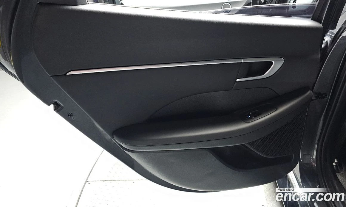Hyundai Sonata 2.0 Modern, снимка 15 - Автомобили и джипове - 55676645