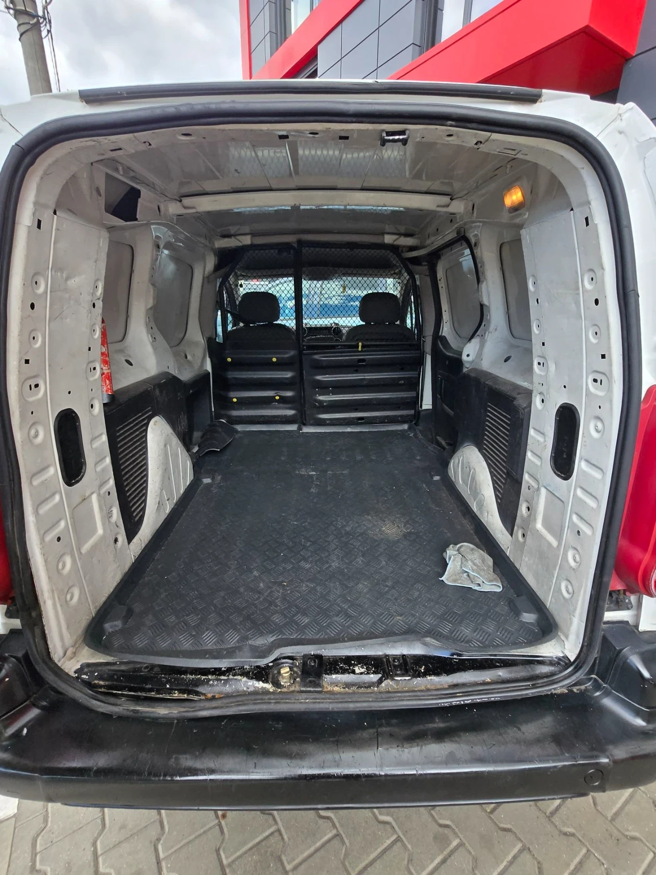Peugeot Partner 2.0HDI  90к.с. 2012г. Евро5 дълга база., снимка 4 - Автомобили и джипове - 56196934
