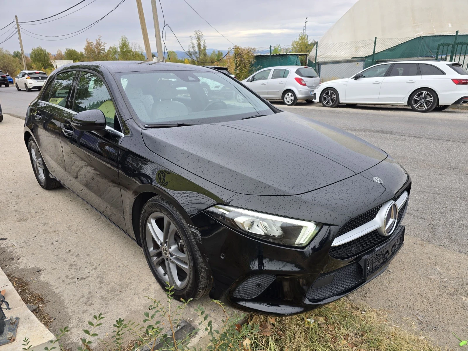 Mercedes-Benz A 180 PREMIUM/AMG/CAMERA, снимка 3 - Автомобили и джипове - 56222531