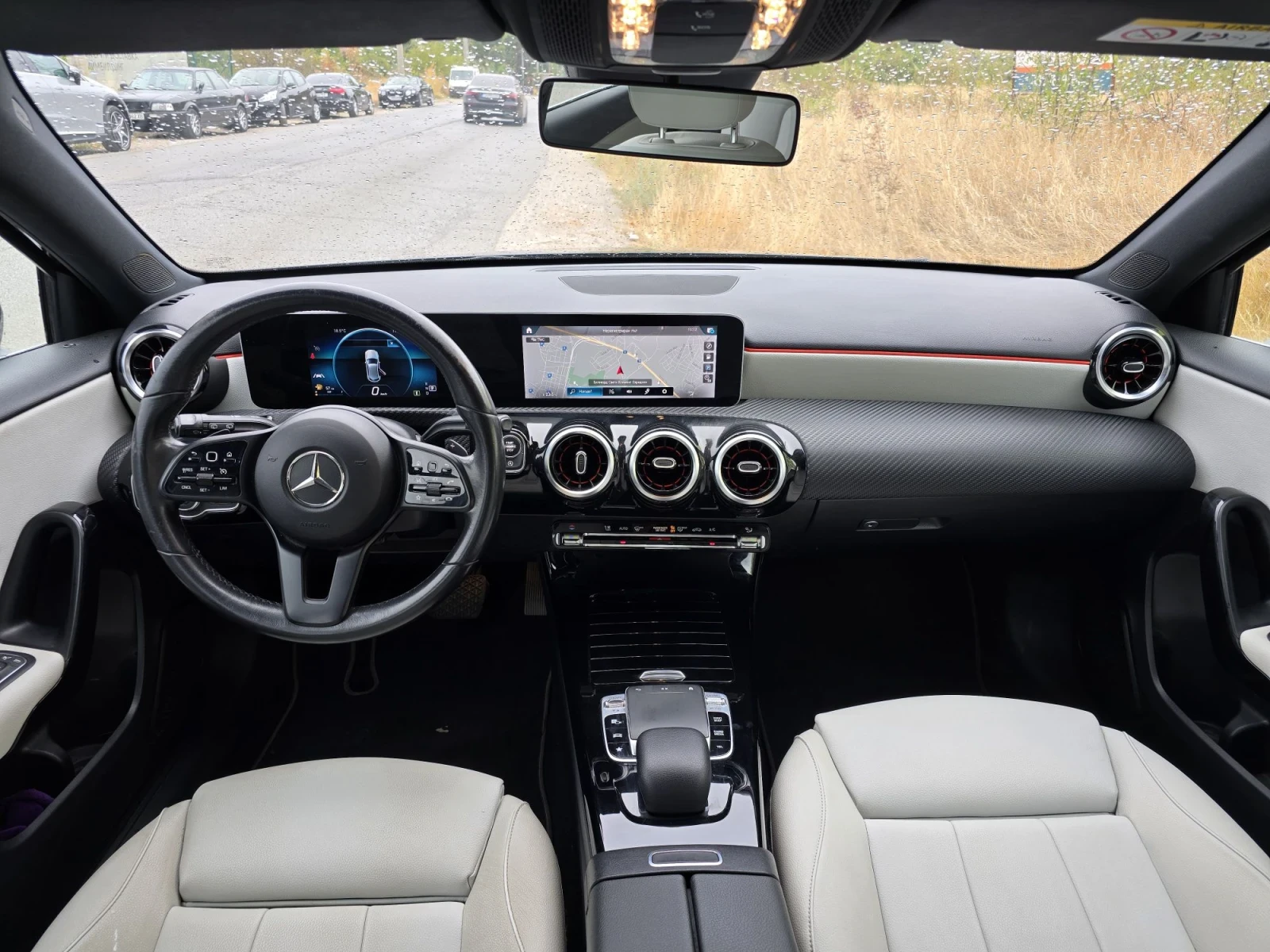 Mercedes-Benz A 180 PREMIUM/AMG/CAMERA, снимка 13 - Автомобили и джипове - 56222531