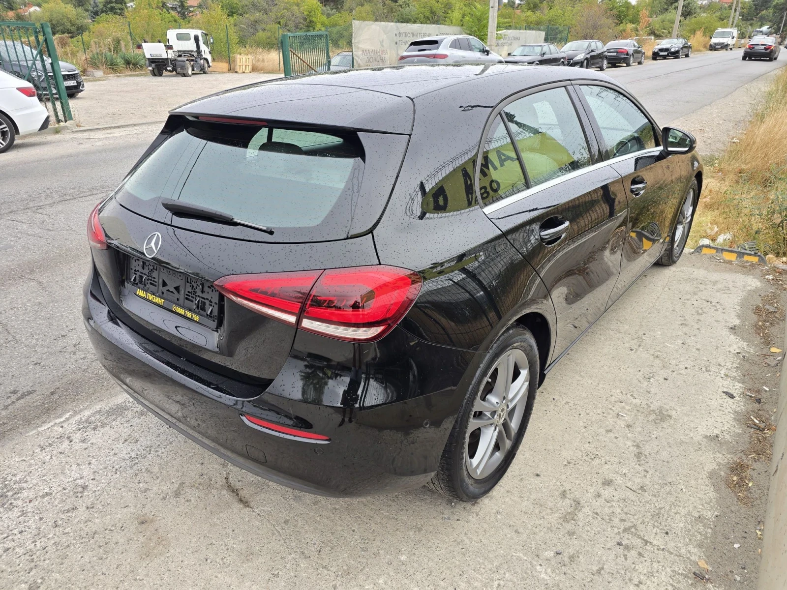 Mercedes-Benz A 180 PREMIUM/AMG/CAMERA, снимка 4 - Автомобили и джипове - 56222531