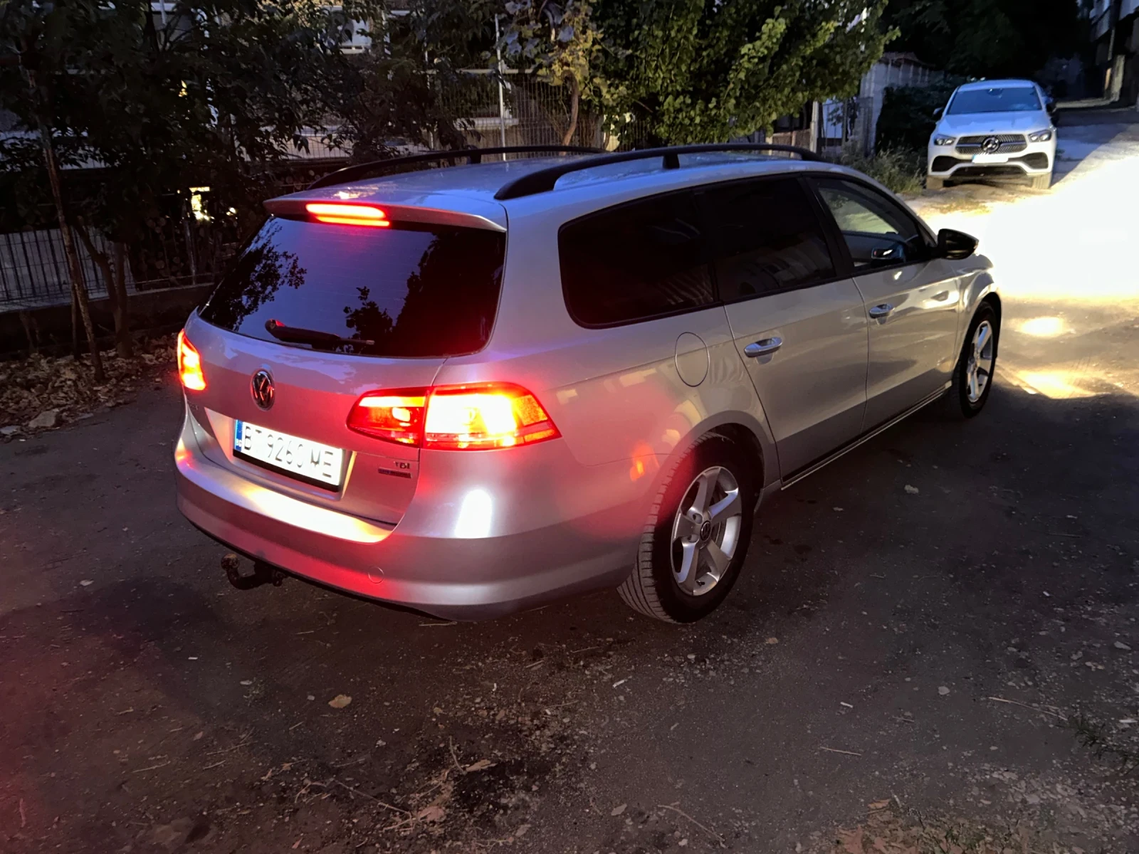 VW Passat 1.6 tdi 105 кс . 2013 6 скор, снимка 17 - Автомобили и джипове - 56317652