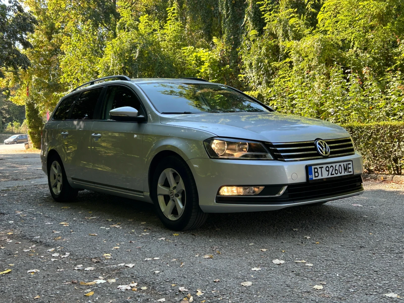 VW Passat 1.6 tdi 105 кс . 2013 6 скор, снимка 2 - Автомобили и джипове - 56317652