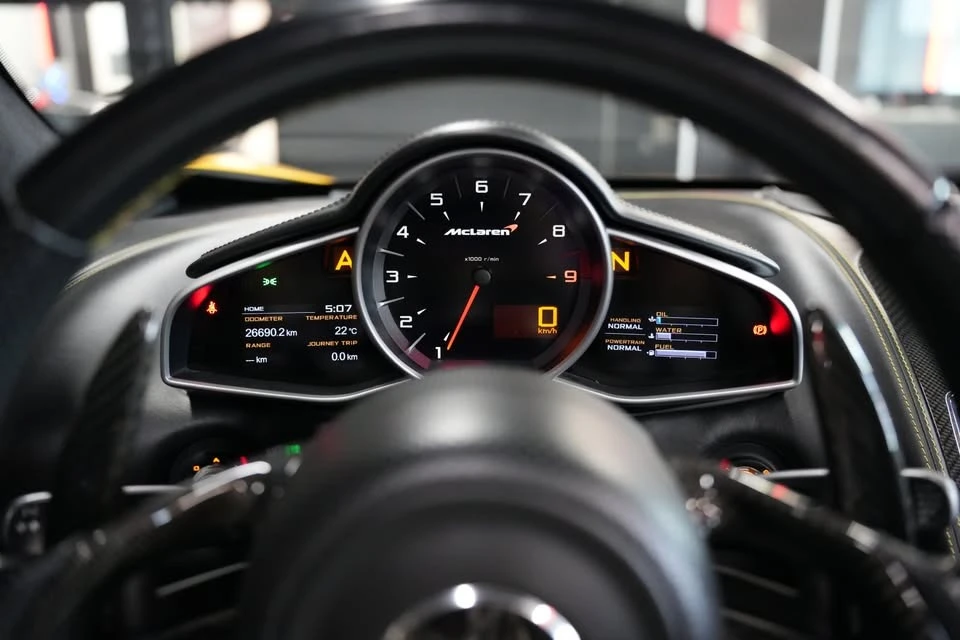 McLaren 650S / CERAMIC / CARBON FIBRE PACKAGE / ���� �� �� | Mobile.bg � ����������� 13