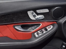 Mercedes-Benz GLC 300 4MATIC AMG PREMIUM PKG ЦЕНА ДО БЪЛГАРИЯ АВТОКРЕДИТ, снимка 8