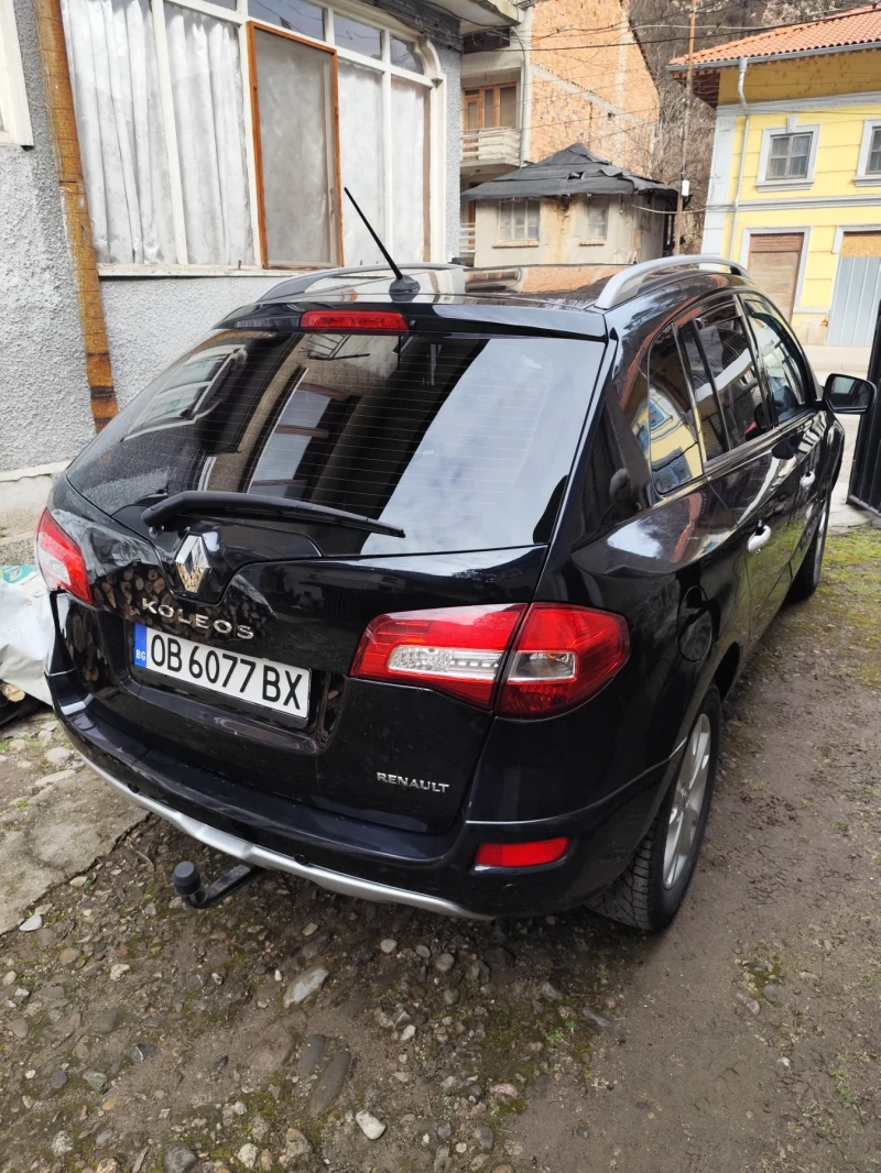 Renault Koleos 2.5, снимка 3 - Автомобили и джипове - 49395168