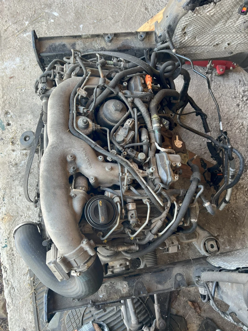 VW Touareg 3.0 tdi, снимка 5 - Автомобили и джипове - 53001061