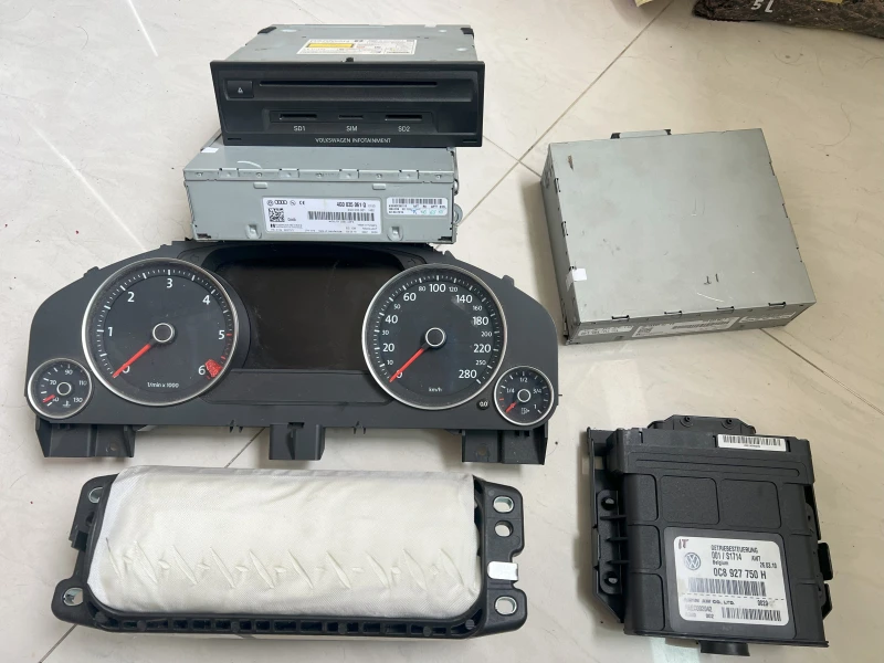 VW Touareg 3.0 tdi, снимка 6 - Автомобили и джипове - 53001061