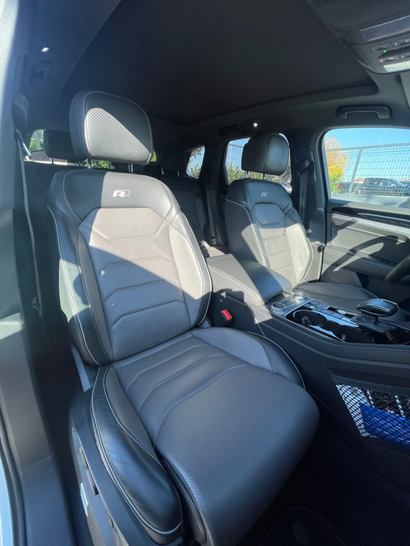 VW Touareg R-line, снимка 12 - Автомобили и джипове - 52693484