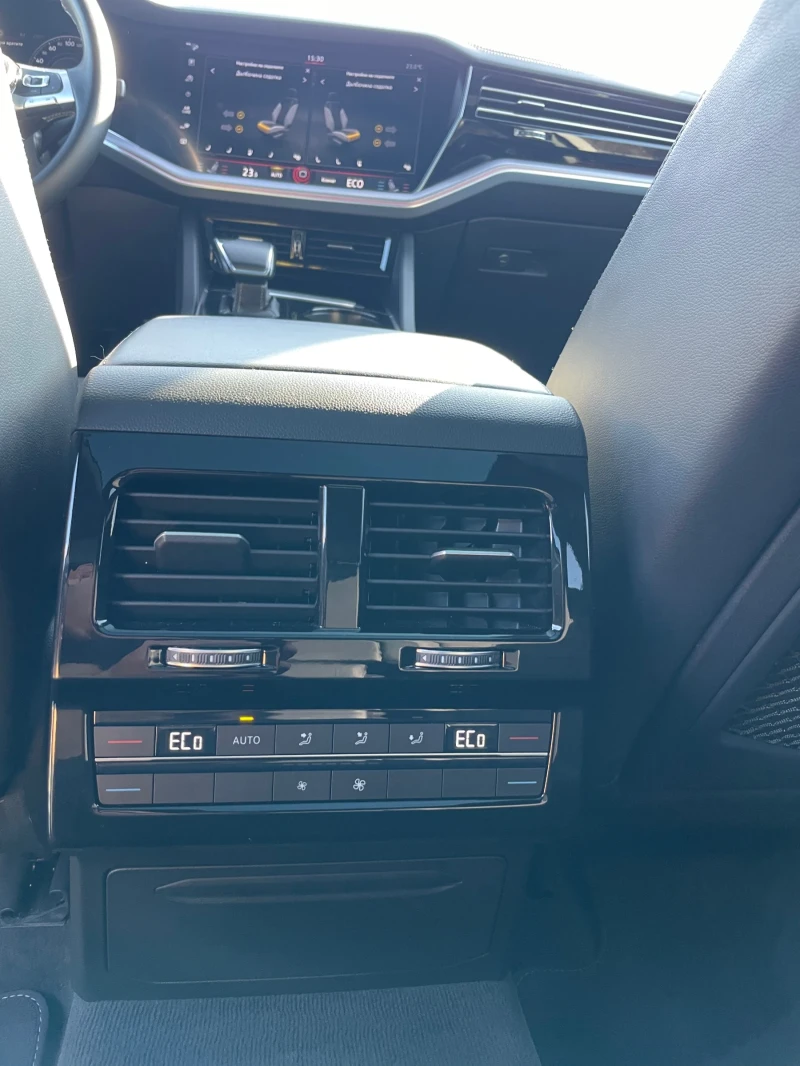 VW Touareg R-line, снимка 14 - Автомобили и джипове - 52693484