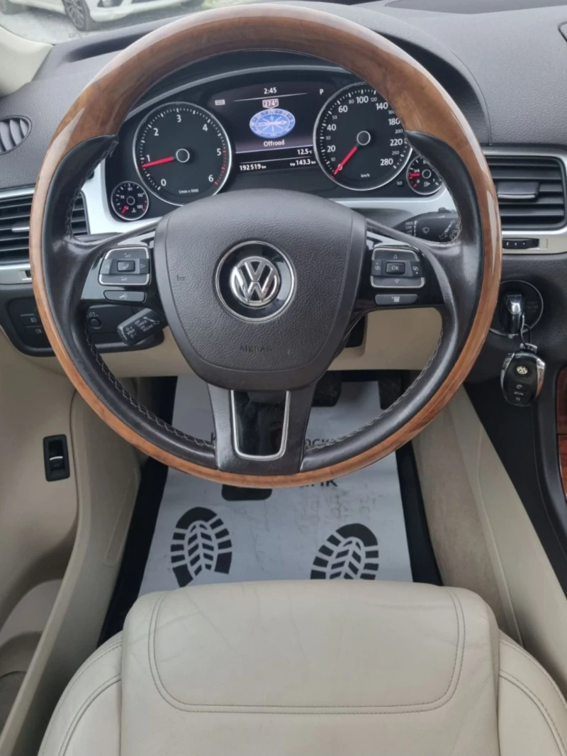 VW Touareg 3.0Tdi Facelift, снимка 8 - Автомобили и джипове - 52658454