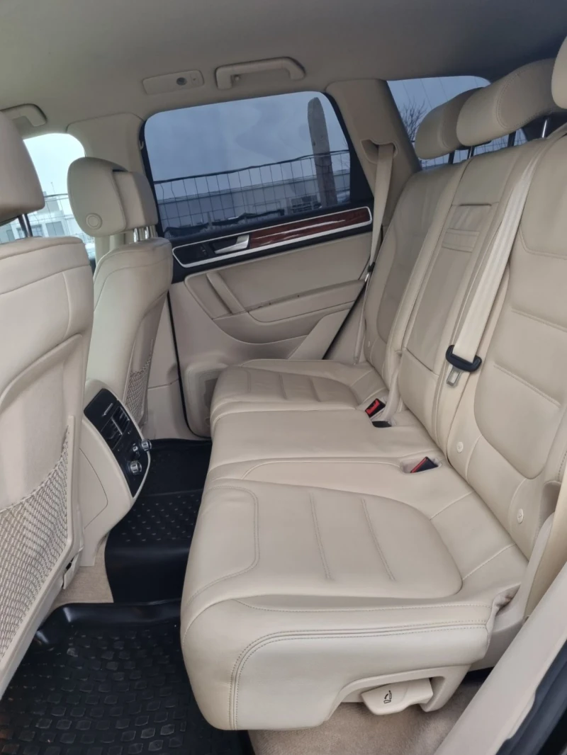 VW Touareg 3.0Tdi Facelift, снимка 11 - Автомобили и джипове - 52658454