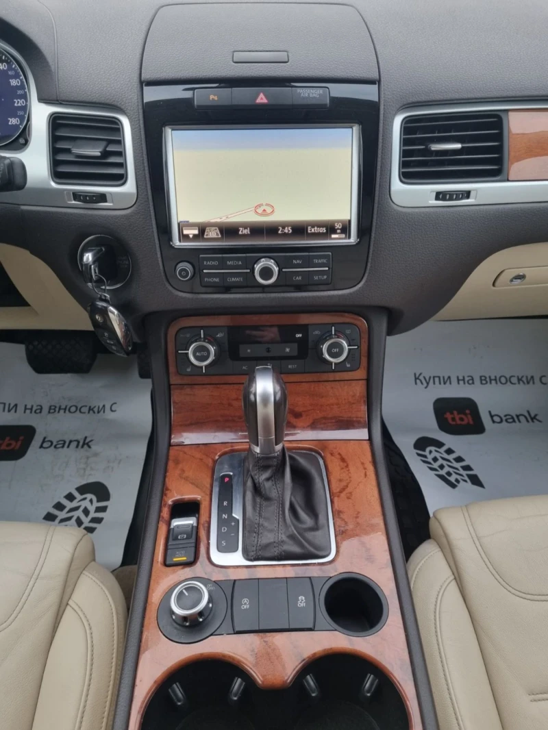 VW Touareg 3.0Tdi Facelift, снимка 9 - Автомобили и джипове - 52658454