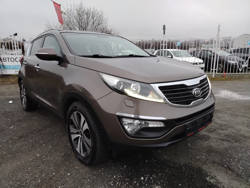 Kia Sportage 2.0-163 КС НАВИ, КОЖА, АВТОМАТИК, ПАНОРАМА 4х4, снимка 3 - Автомобили и джипове - 53192979