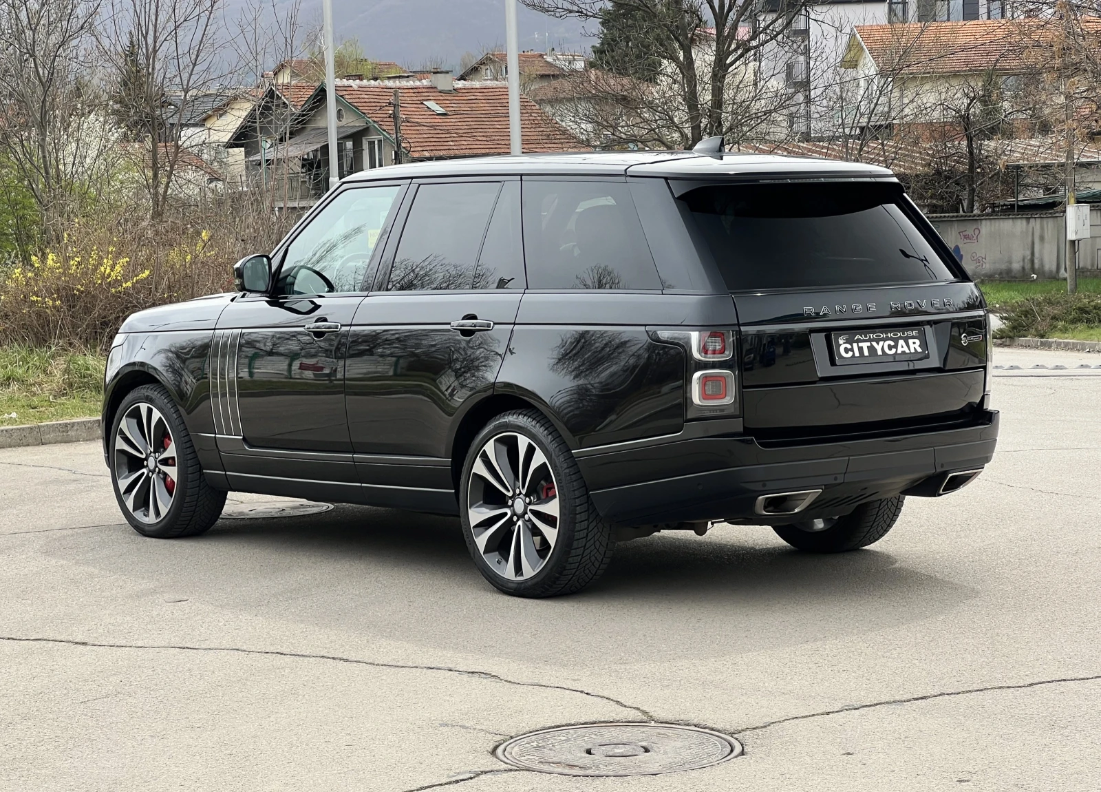Land Rover Range rover P565 SV AUTOBIO/CARBON/MERIDIAN/HEAD UP/360/TV/LED - изображение 4