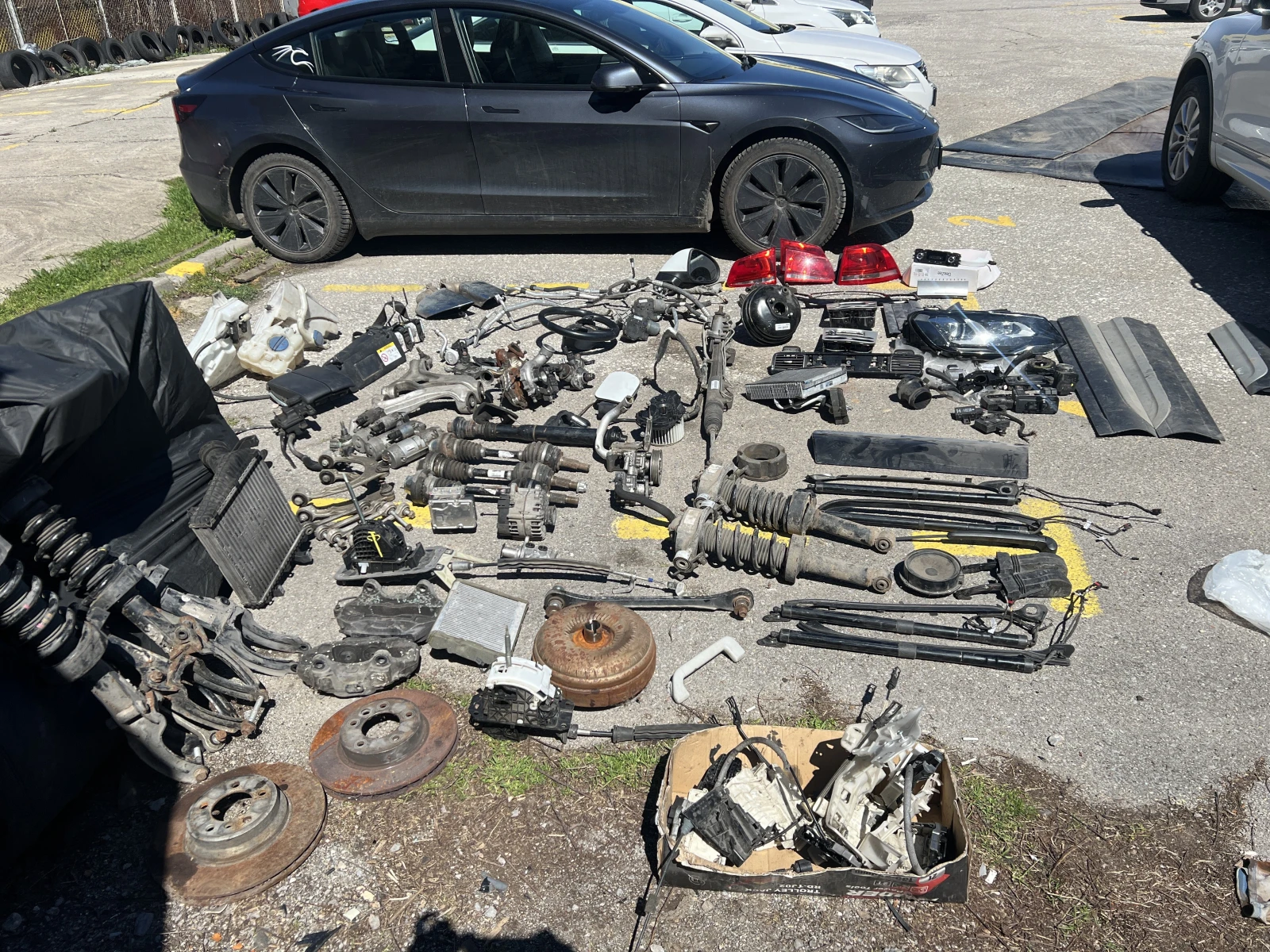 VW Touareg 3.0 tdi, снимка 12 - Автомобили и джипове - 53001061